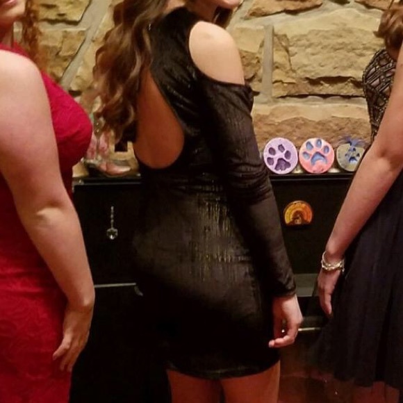 Cute evening dress with open shoulders - Picture 4 of 4